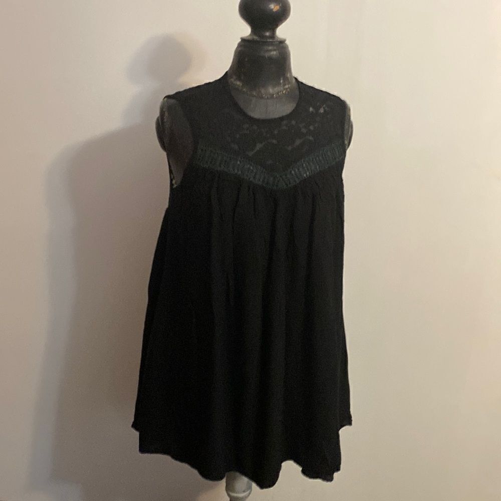 Tobi black lace in bodice and back dress, size S/P